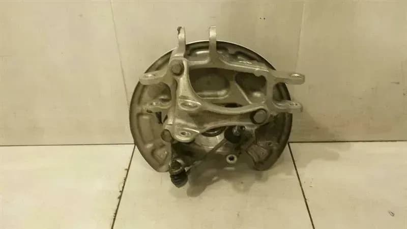 MERCEDES-BENZ Mercedes GT C190 GTR Left Rear Hub A1903505101 wheel carrier rear left AMG
