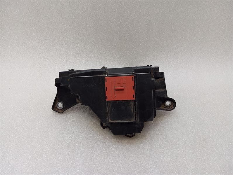 MERCEDES-BENZ Mercedes C Class W205 Fuse Box A2055405226 Fuse Box