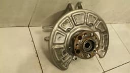 MERCEDES-BENZ Mercedes GT C190 GTR Left Rear Hub A1903505101 wheel carrier rear left AMG — thumbnail 4