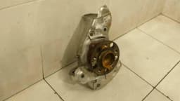 MERCEDES-BENZ Mercedes GT C190 GTR AMG Left Front Hub A1903308901 Wheel Bearing Housing Front Left — thumbnail 3