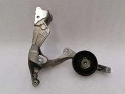 MERCEDES-BENZ Mercedes C Class W205 C63 AMG M177 Pulley Belt Clamp A1772420200 — thumbnail 4