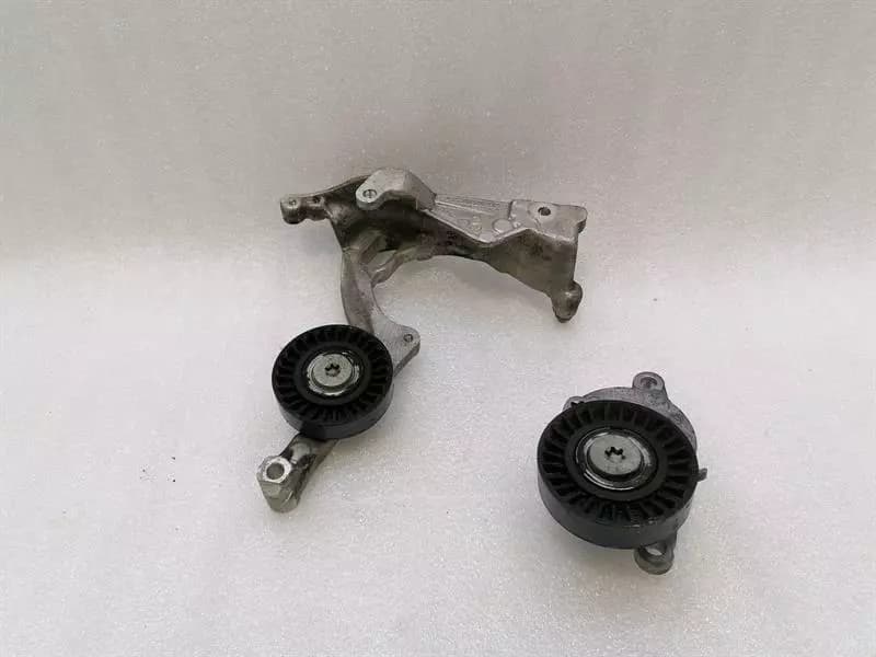 MERCEDES-BENZ Mercedes C Class W205 C63 AMG M177 Pulley Belt Clamp A1772420200