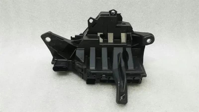Mercedes C Class W205 Fuse Box A2055402150 Fuse Box