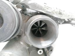 MERCEDES-BENZ Mercedes C Class W205 C63 AMG Turbo Charger Set A1770900080 Turbocharger Set — thumbnail 3