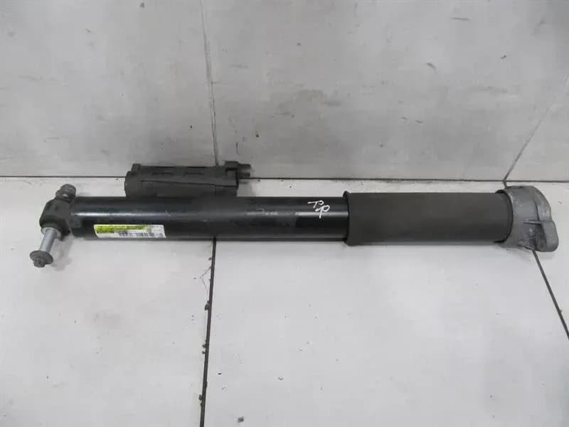 MERCEDES-BENZ Mercedes C63 AMG W205 shock absorber rear A2053202300 shock absorber rear EDC