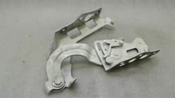 MERCEDES-BENZ Mercedes C Class W205 Bonnet Hinge RHS A2058800928 Hood Hinge Right — thumbnail 2