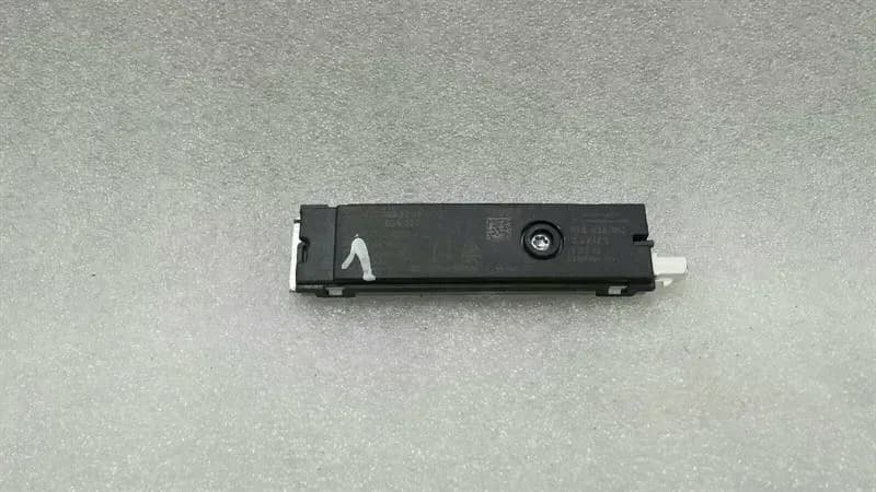 Mercedes C Class W205 Aerial / Antenna A2229055804 Aerial C63