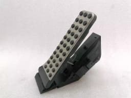 MERCEDES-BENZ Mercedes GT 4-DOOR X290 GT63S AMG Gas Pedal (Electrical) A2053000104 Accelerator Pedal — thumbnail 3