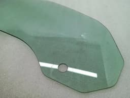 ASTON MARTIN Aston Martin Vantage AM6 18-25 Right Front Glass KY63-C21410-AD Door Panel Re — thumbnail 2
