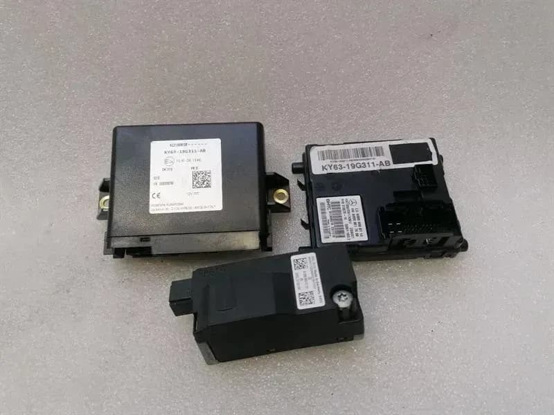 ASTON MARTIN Aston Martin Vantage AM6 Electronic module KY63-19G311-AB control unit tracker