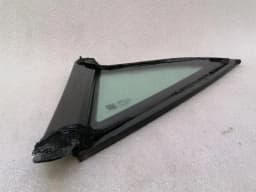ASTON MARTIN Aston Martin Vantage AM6 18-25 Right Rear Glass KY63-C29750-AE Rear Window RH — thumbnail 3