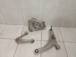 ASTON MARTIN Aston Martin Vantage AM6 2018-2025 Front Hub HY53-3K186-BC Front Wheel Bearing Housing — thumbnail 1