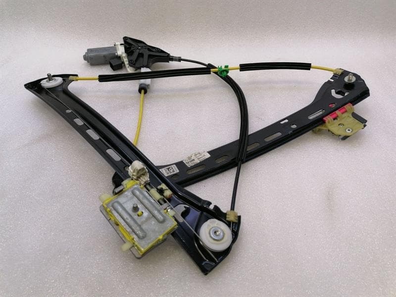 MERCEDES-BENZ Mercedes C Class W205 Left Front Door Winder A2057204327 Window Regulator Front Li