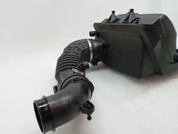 ASTON MARTIN Aston Martin Vantage AM6 Air Filter Box KY63-52080-AA Air Filter Box Re R — thumbnail 9