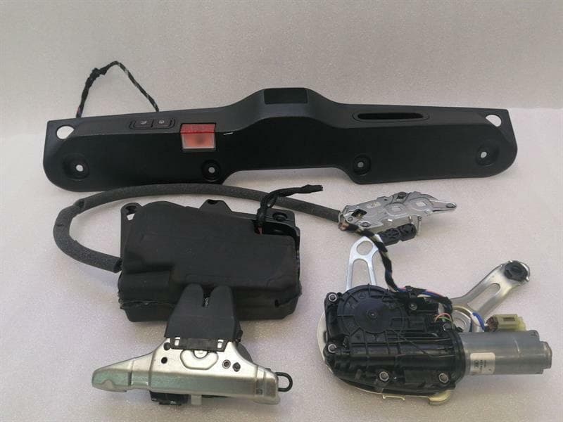 MERCEDES-BENZ Mercedes Coupe W205 Boat Power Closing Set A2058202603 Electric Tailgate Conversion