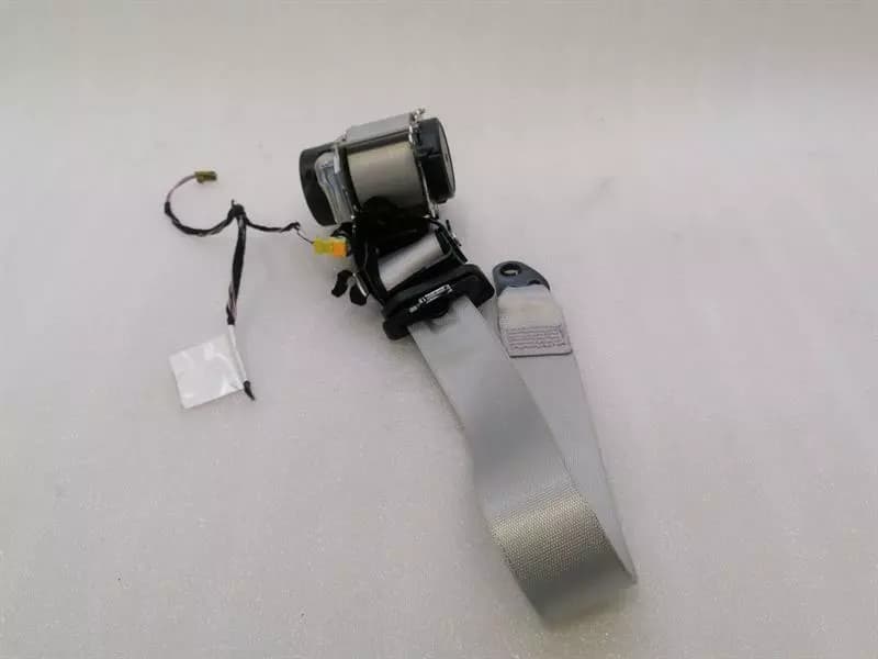 MERCEDES-BENZ Mercedes convertible W205 front L seatbelt A2058605185 seat belt front Li 7M89
