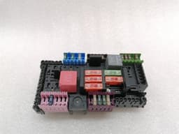 MERCEDES-BENZ Mercedes C Class W205 Fuse Box A2139068801 Fuse Box — thumbnail 4