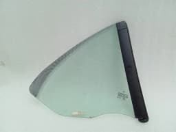 PORSCHE Porsche 911 997 left rear 1/4 glass 99754311111 door window 1/4 rear LH — thumbnail 2