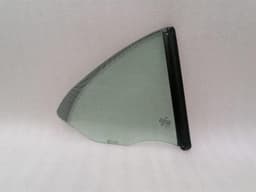 PORSCHE Porsche 911 997 right rear quarter glass 99754311211 door window 1/4 rear right — thumbnail 6