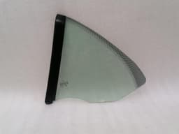 PORSCHE Porsche 911 997 right rear quarter glass 99754311211 door window 1/4 rear right — thumbnail 7