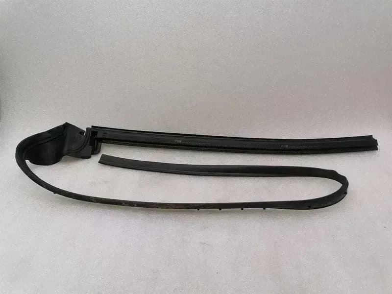 Ferrari Roma F169 Door Seal F169 964919 Door Seals LEFT LEFT