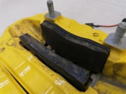 FERRARI FERRARI ROME F169 Brake Caliper 829677 REAR YELLOW SET — thumbnail 7