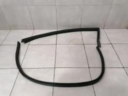 FERRARI Ferrari Roma F169 Door Seal 783102 LH Door Seals LEFT LEFT LEFT902585 — thumbnail 1