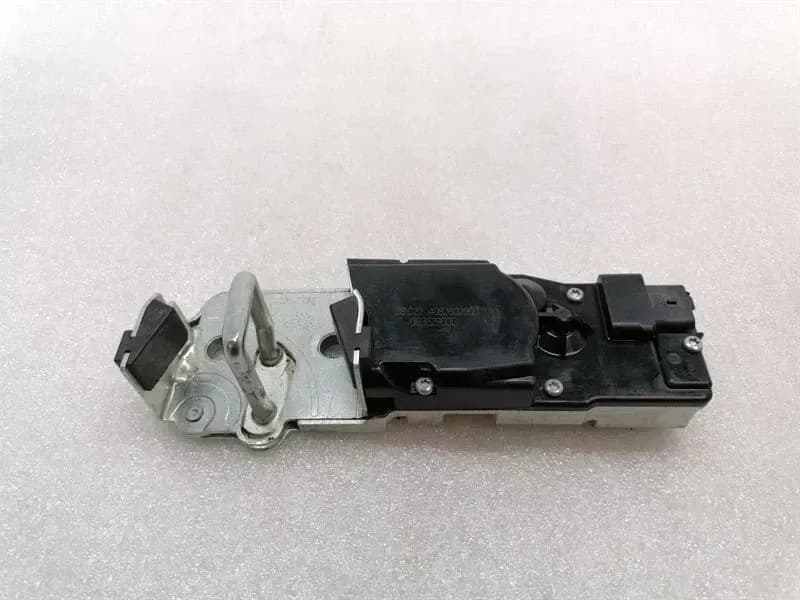Ferrari Roma F169 boat lock 83629000 tailgate lock