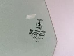 FERRARI Ferrari Portofino F164 left rear quarter glass 786016 door glass 1/4 rear left — thumbnail 2