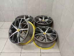 FERRARI 20 FERRARI PORTOFINO F164 ALLOY WHEEL SET 814861 ALLOY WHEEL 814858 SET 10J 8J — thumbnail 3