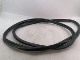 MERCEDES-BENZ Mercedes E Class W213 boat seal A2137402800 seals tailgate wagon — thumbnail 6