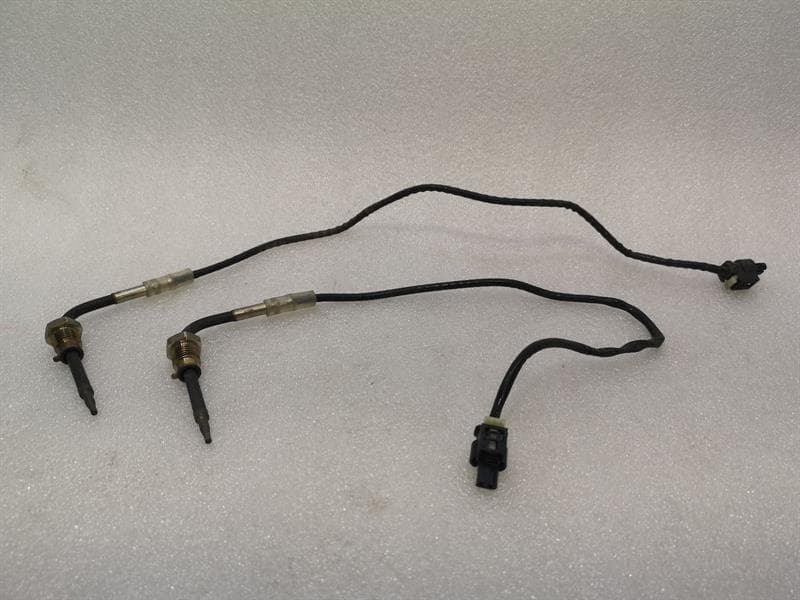 MERCEDES-BENZ Mercedes E Class W213 Temperature Sensor Set A0009056013 Temperature Sensor