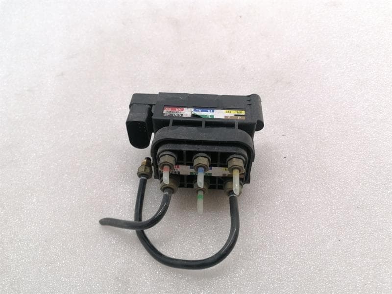MERCEDES-BENZ Mercedes E Class W213 Air Suspension Valve A0993200258 Valve Block