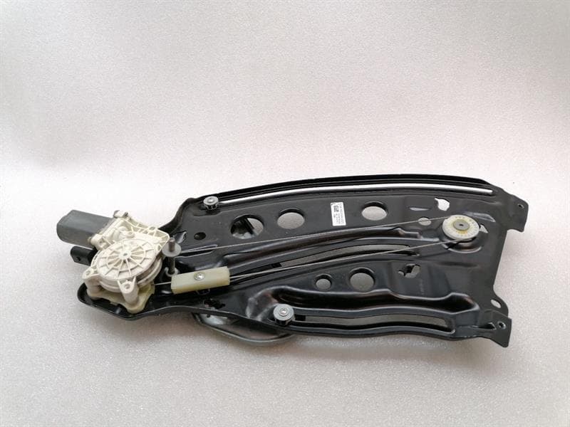 Porsche 911 991 Left Rear Door Winder 99154301501 Window Rear Li Convertible