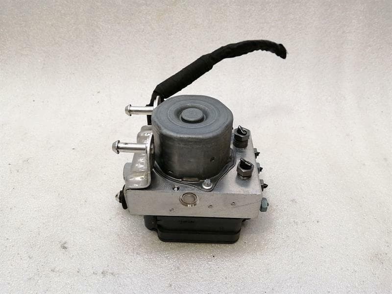 Porsche 911 991 a.b.s Pump 99135575551 ABS Pump TURBO S HYDRAULIC BLOCK