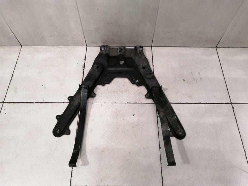 Porsche 911 991 fuel tank holder bracket 99150423302 holder carrier