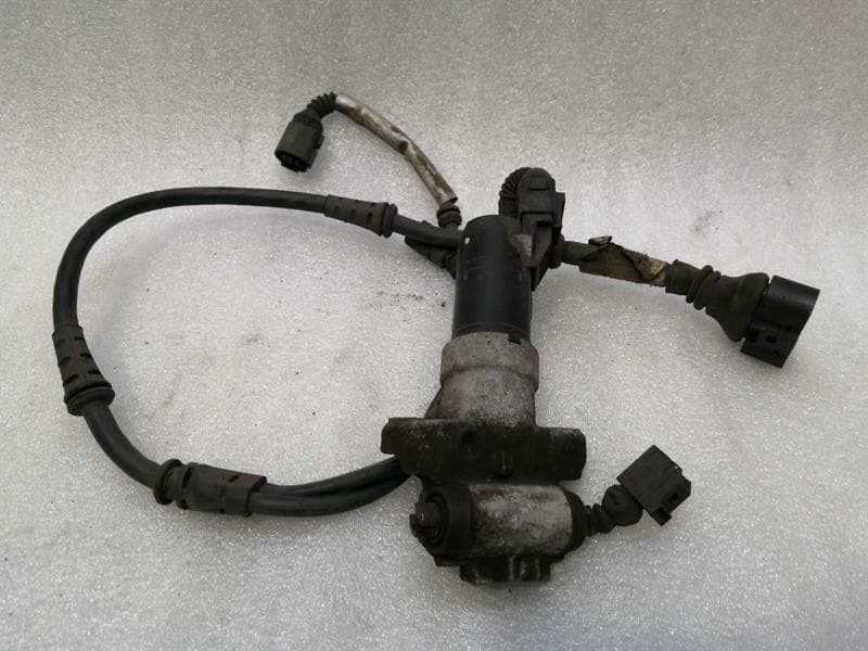 Porsche 911 991 Park Brake Engine 97035209105 Actuator Parking Brake Rear Left