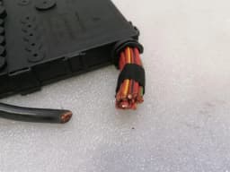 PORSCHE Porsche 911 997 Fuse Box 99761030100 Fuse Box — thumbnail 9