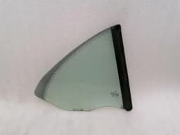 PORSCHE Porsche 911 997 Right Rear 1/4 Glass 99754311211 Door Window 1/4 Rear RH — thumbnail 6