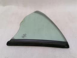 PORSCHE Porsche 911 997 Right Rear 1/4 Glass 99754311211 Door Window 1/4 Rear RH — thumbnail 8