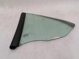 PORSCHE Porsche 911 997 Right Rear 1/4 Glass 99754311211 Door Window 1/4 Rear RH — thumbnail 9