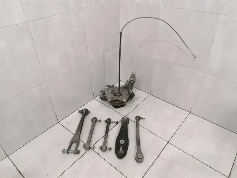 Porsche 911 997 Right Rear Hub 99733161206 Wheel Bearing Case Rear Right