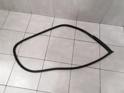 PORSCHE Porsche 911 997 Door Seal 997537076 Door Seals RIGHT — thumbnail 1