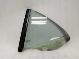 PORSCHE Porsche 911 997 left rear quarter glass 99754311111 door window 1/4 rear left — thumbnail 1
