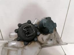PORSCHE Porsche 911 997 expansion tank 99610605704 expansion tank cooling water — thumbnail 2