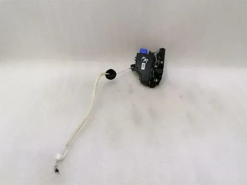 Porsche Cayman 987 RHD right door lock 3D2837015 right hand drive