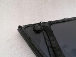 NISSAN Nissan GT-R R35 Left Rear Quarter Glass 83307JF00B Door Window 1/4 Rear Left — thumbnail 6