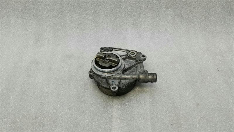 PORSCHE Porsche 911 991 Vacuum Pump 9A111009005 Vacuum Pump Carrera S