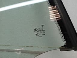 PORSCHE Porsche 911 991 Right Rear Quarter Glass 99154311206 Door Window 1⁄4 Right Convertible — thumbnail 3