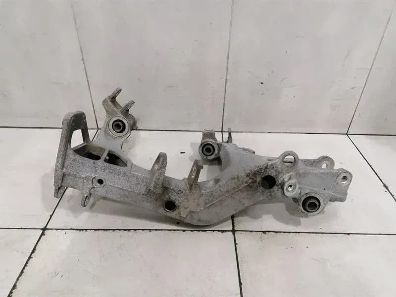 PORSCHE Porsche 911 997 Right Subframe Rear 99733105205 Axle Frame Rear Axle Right